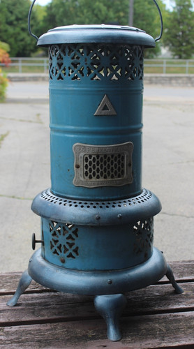 Antique perfection oil heater - perfection,