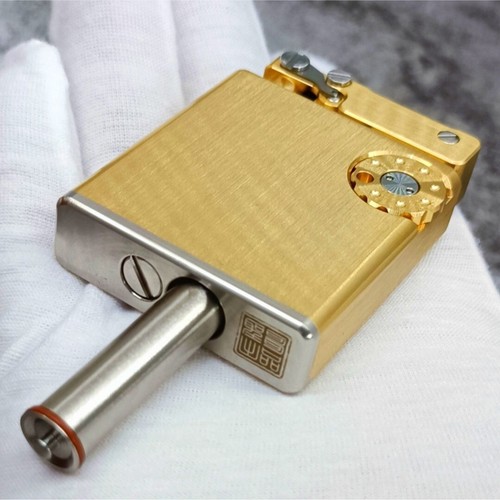 Luxury oil lighter brass - luxury,